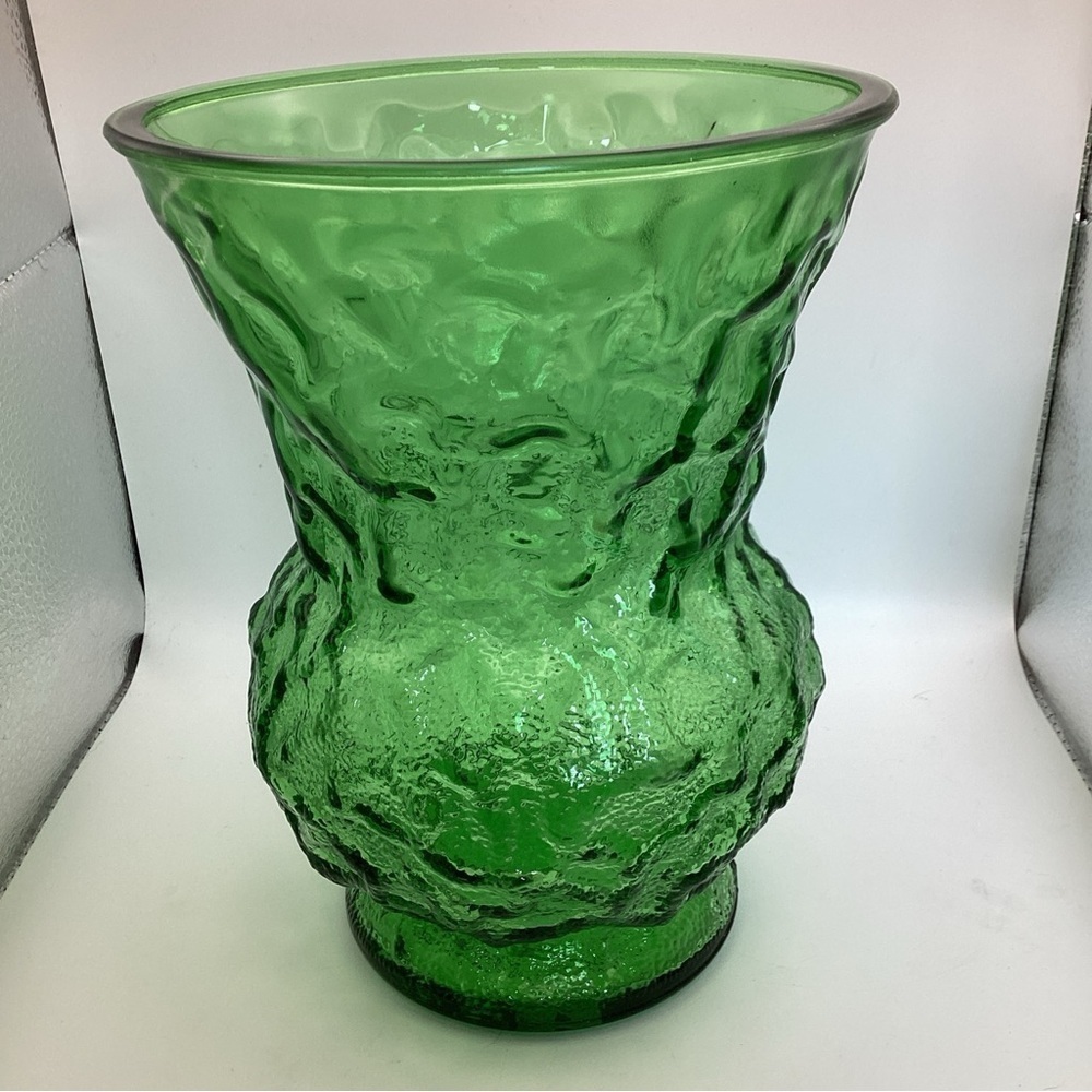 E.O BRODY CO. EMERALD GREEN CRINKLE GLASS FLOWER VASE VINTAGE MCM